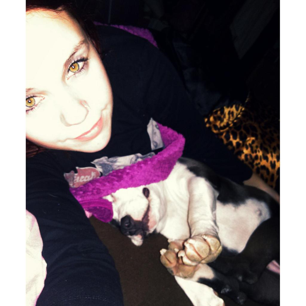 kim_sandy's tweet photo. Mi Diva siempre esta allí en las buenas y en las malas hehe ;D http://t.co/cwHHzdcgdf