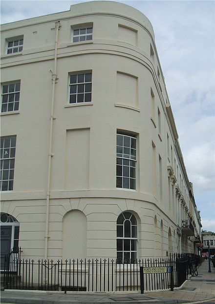 JamesThorne2's tweet photo. Today 1695: A window tax is imposed in England, causing householders to brick up windows. Case of 'Daylight Robbery'! http://t.co/xSOvuL0vH0