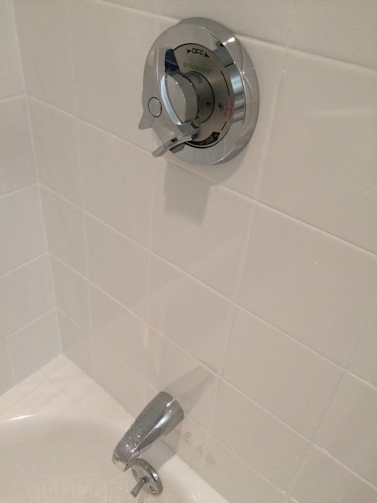 JonassonCorp's tweet photo. Always a beautiful finish. @SymmonsFaucets #tub&shower #temptrol #newyearshower http://t.co/oTWflZGQA1