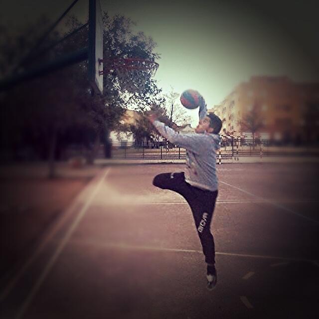 AlesitoQuality's tweet photo. Se acabo el 2014 el 2015 cn las mismas fuerzas y espero estar con la gente qe quiero y segir superandome ¡FELIZ 2015! http://t.co/neH8JalBZQ