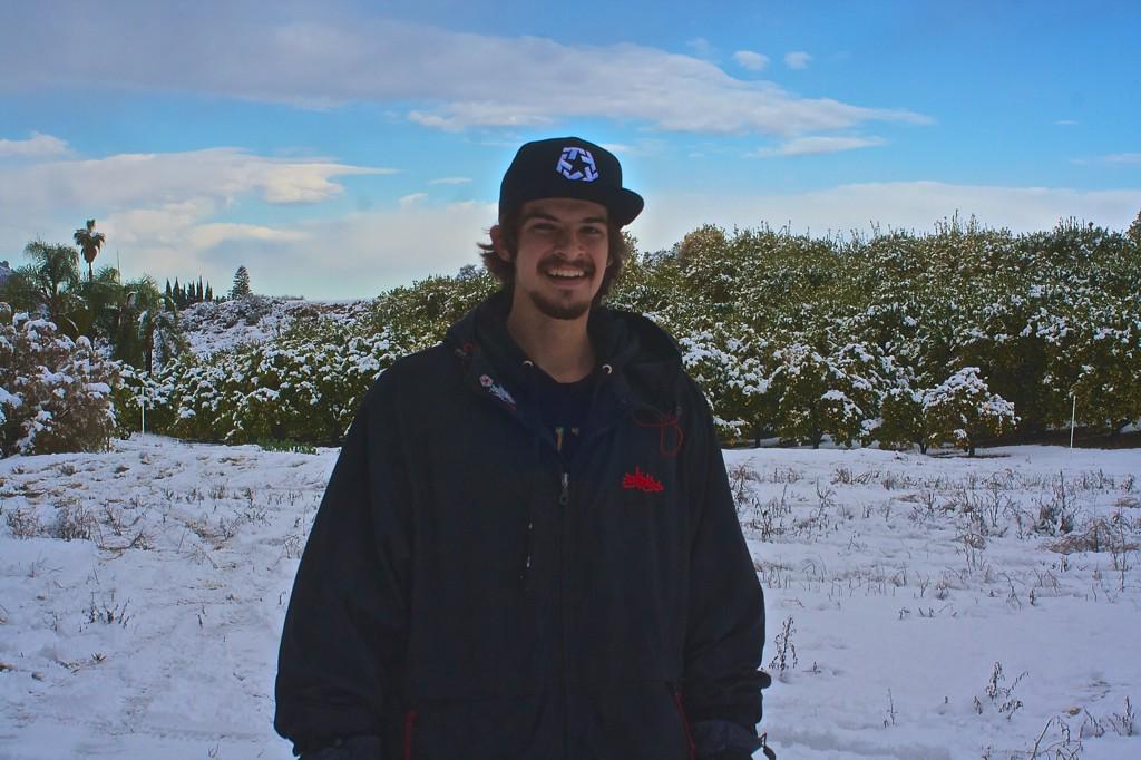 kingofbigmacs's tweet photo. Crazy day playing in the snow with my brotha from anotha motha http://t.co/gUm0NtgMoB