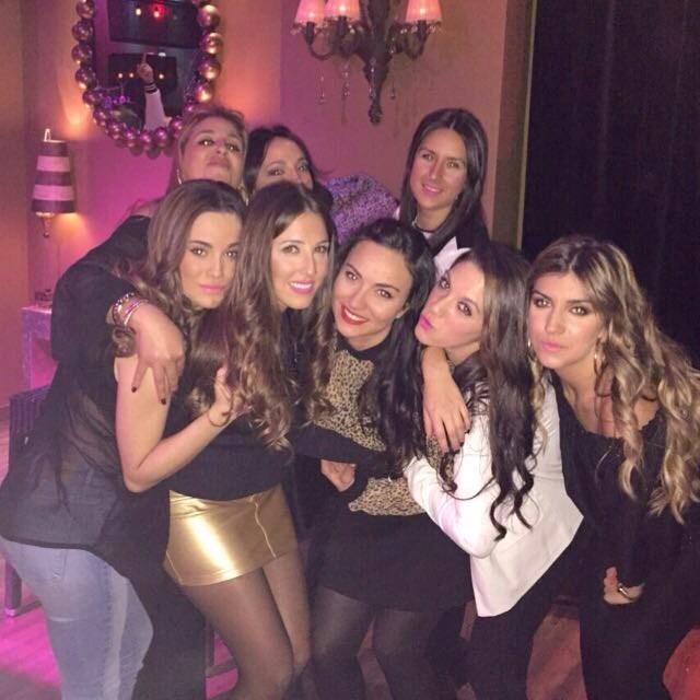 dominicantero's tweet photo. Tarde vieja!!  🎉  @jessilobaauu @salo_tg04 @AngelaSV9 @melania_lpez @rocionightlife http://t.co/QPCKfQQdnN