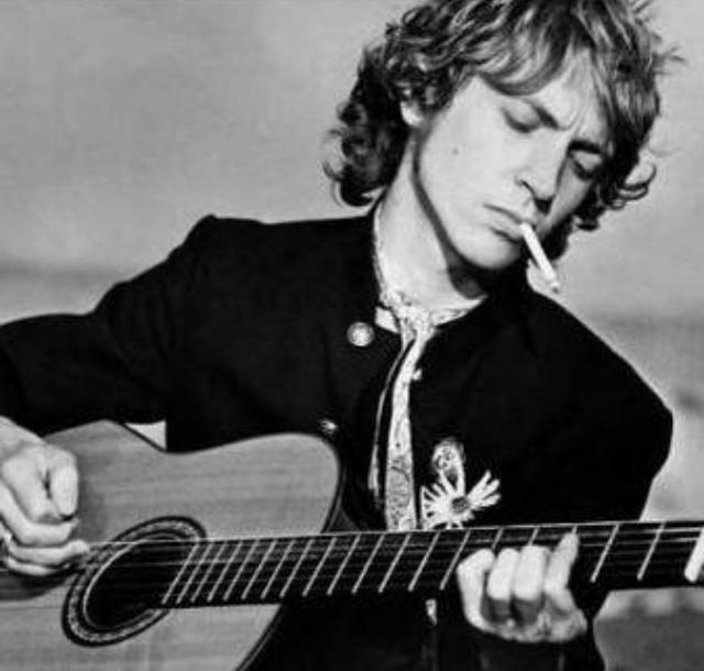 Happy birthday to Police guitarist Andy Summers! 