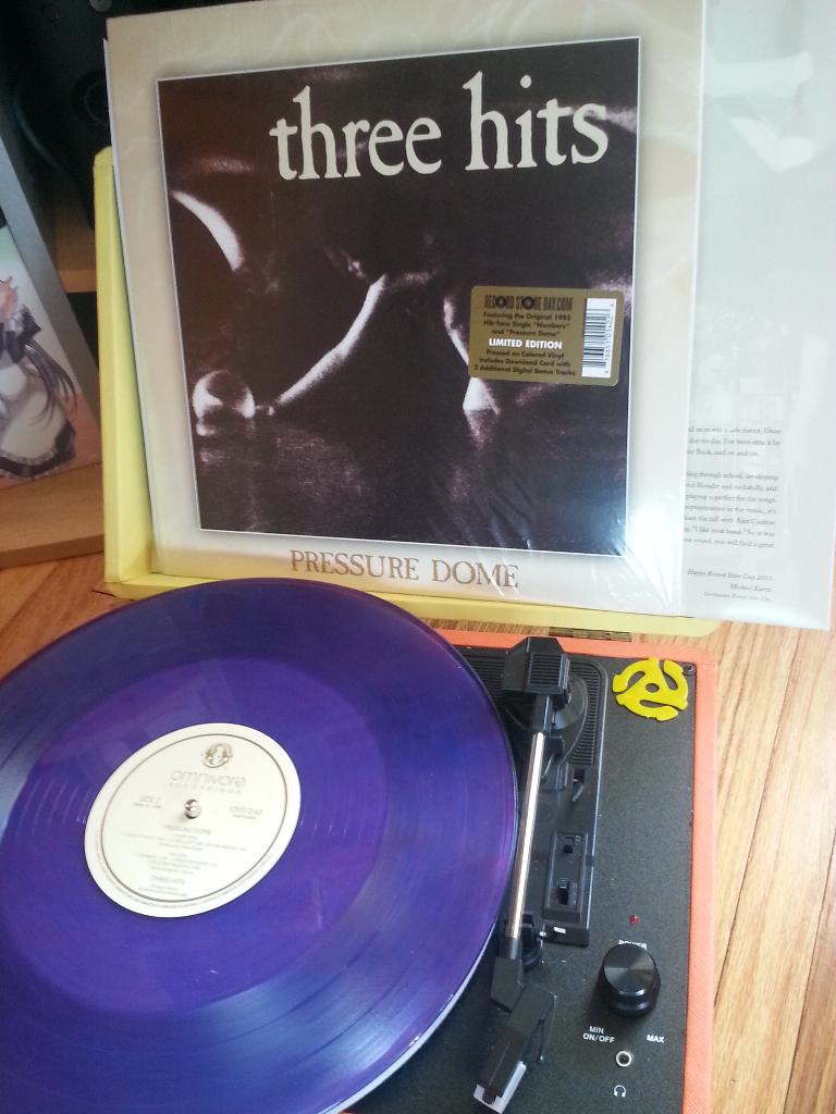 robertstackarmy's tweet photo. Another great score at @ExclusiveCo #Greenfield. @recordstoreday #2013 @OmnivoreRecords #ThreeHits #PressureDome #LP http://t.co/NOpdITQmJp