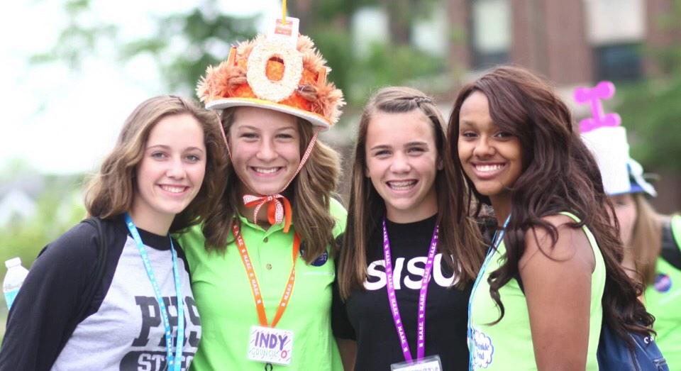 JasmineCraw4d's tweet photo. #MyMASC2014 💙🚀 My best friend, our snack box, and Council O. http://t.co/5wVZ1eRKlv