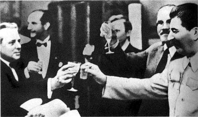 С наступающим, Новым 1937 годом!