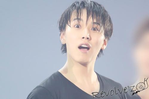 Happy birthday uri Lee Sungmin . Hope u can get more happiness in your life n your new family for this year. 