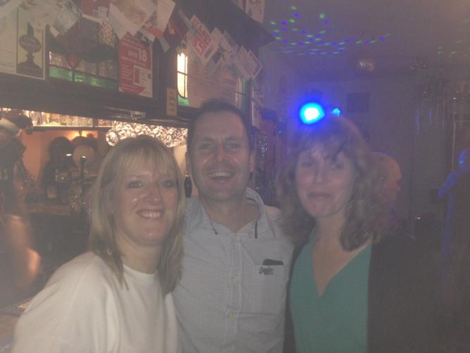 GslRick's tweet photo. Retro news eve in the Hamers http://t.co/Rk3G0h6gpp
