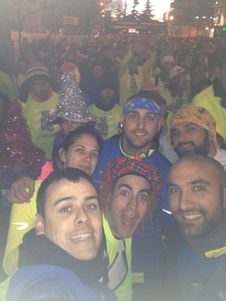 IvanGtf's tweet photo. San silvestre 2014!! @judymego @RichiBarzano @witorwitor @Poochiiiie @IRamosC @ramoscarbonell @danipozuelo @DavileM http://t.co/53CvCyE9hx