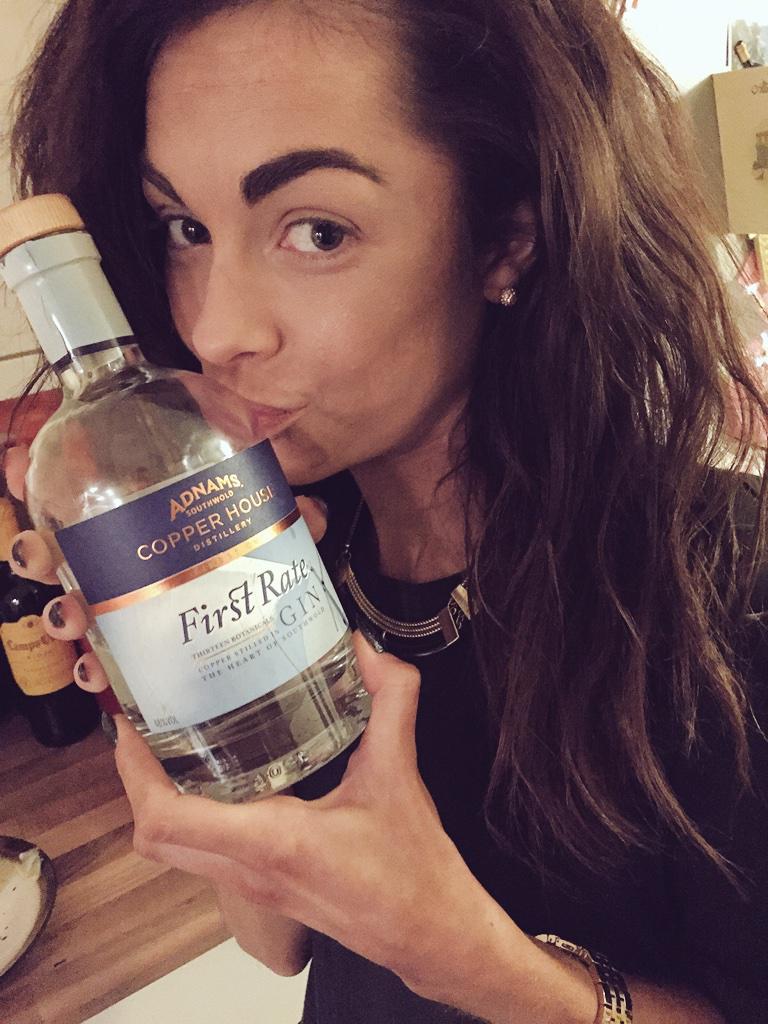 JakeSwanton86's tweet photo. Think she loves the Gin! @Adnams @eadie11 @EsquireNorwich #hapPEAnewYEAR ❤️💈 http://t.co/b0bE4BvmXW