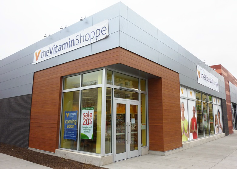 VitaminShoppe's tweet photo. #GrandOpening we're now open w/ a new store in #chicago. Get a 20% off Coupon now: http://t.co/Bo9kaMVIYc http://t.co/youfJ8QiRM