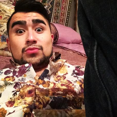 Jrmlndz's tweet photo. #HereWeGo2015 #FinDeAño #YeahWero #NocheDeTravesura #ChihuasNite #MoetParty #YoSoy #TodoAPulmon http://t.co/CvkjdMpEVj
