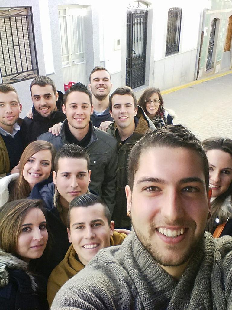 Manuelleandro93's tweet photo. Aparceriaaaaaa!!!! http://t.co/VLfqXBu87y