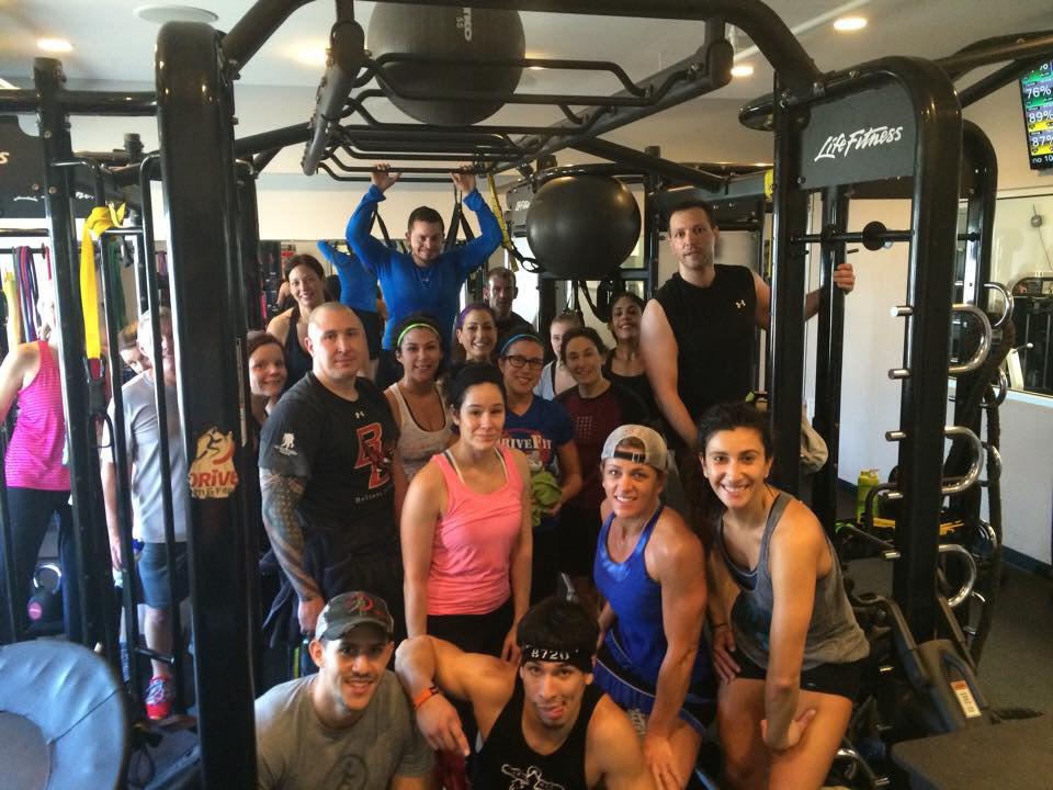 ErinPizzimenti's tweet photo. ✌️out '14. @DriveHealthFit #CoreDropoutNoMore 😂💪 Time for #newgoals w/ @trainwithtony !!  #whatdrivesyou #drivefit 👊👊 http://t.co/PV8qfT4kBI