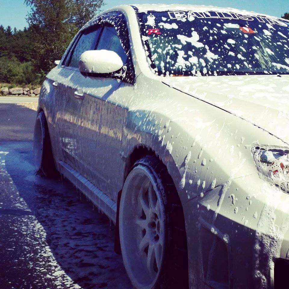 SubaruWorId's tweet photo. Happy New Year Eve and New Year from @SubaruWorId http://t.co/ibEbMPlW8j