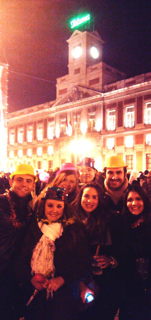 PabloPradillo's tweet photo. Feliz año nuevo desde el Km. 0 http://t.co/r3SJVrFgY8