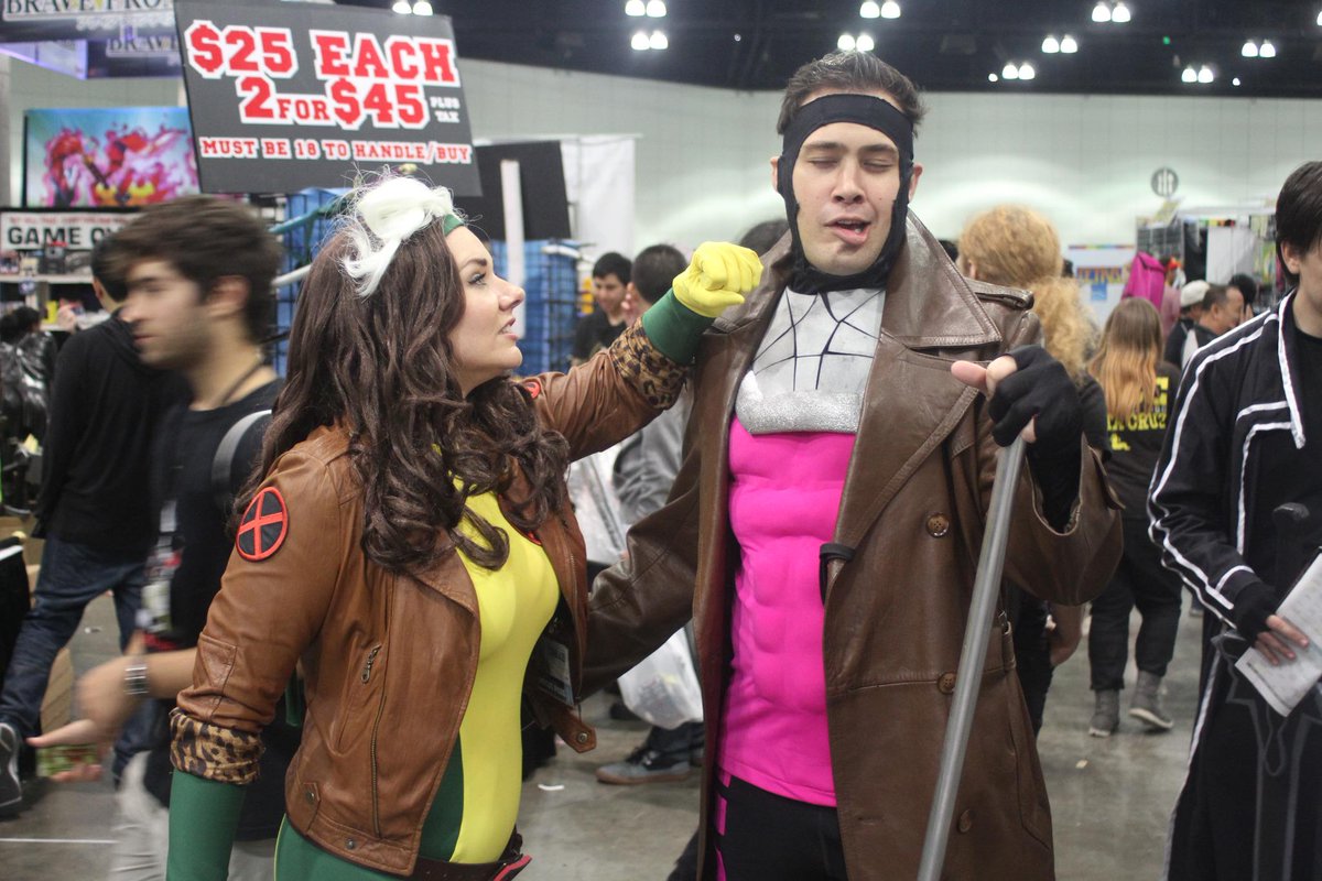 ccaot's tweet photo. Gambit getting what is owed him lol! #comikaze2014
@FoodAndCosplay @GonzoNeo @jharrislowkey @Tawala @AllThatsCosplay http://t.co/rPa9989gcX