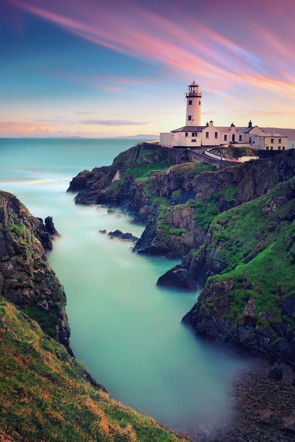 EarthPicturz's tweet photo. Ireland http://t.co/wWnMSHIsZb
