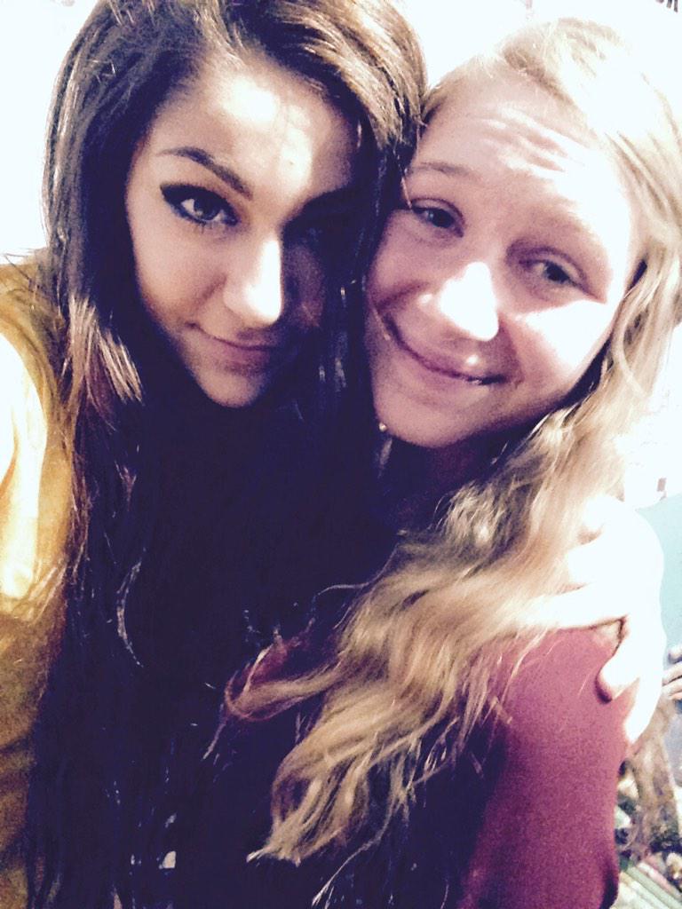 DREAMABLEMATT's tweet photo. @DigiTour 12-16-14 I WILL NEVER FORGET THESE MOMENTS😍 CANT WAIT FOR 2015 TO COME #DigiTour2014 http://t.co/Ka2XwANNAu
