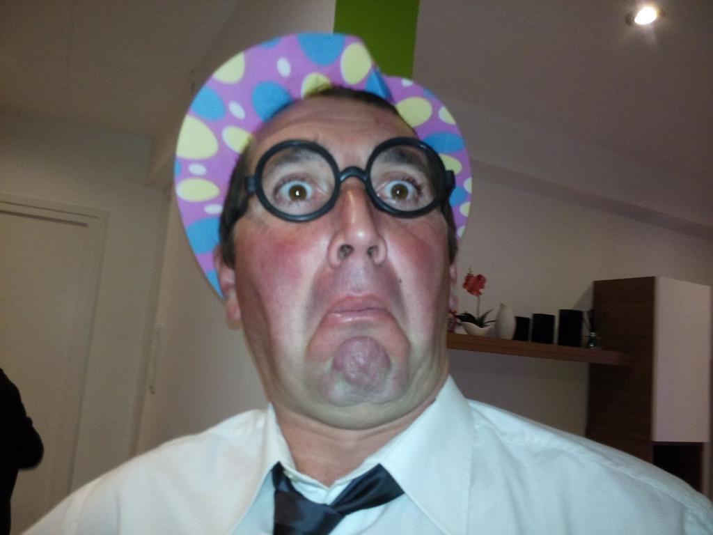 JosepCapdevila4's tweet photo. #BonAnyTV3 amb la millor companyia http://t.co/ObTQQcwgIX