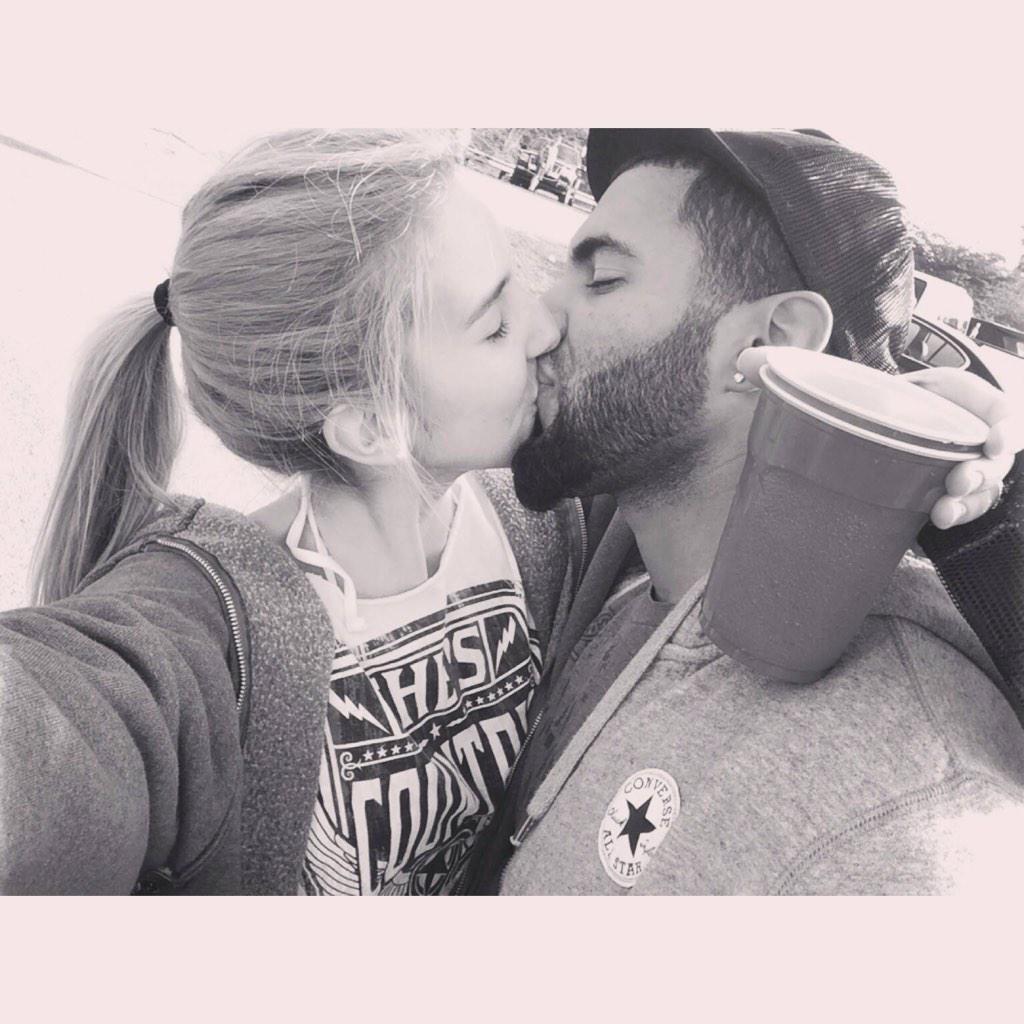 uhhlysssaaa's tweet photo. My favorite picture of 2014. Our first kiss picture, "making it public" #chilicookoff2014 http://t.co/kOLEfyi7ks