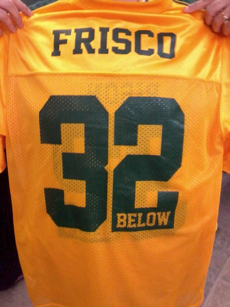 WilliamDent4's tweet photo. Thx 2 Bryan Lowered @32Below 4 the  tickets. 1st time my wife &amp; I r goin out 4 new years 4 past 20 yrs.  Time 2 Rock! http://t.co/AsSR8ViscZ