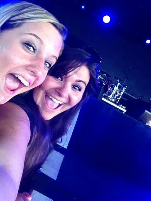 MaddyNelson_'s tweet photo. #Best2014Memories #IAWLTSummer with @v_pal008 and the @backstreetboys 😍 literally, the best night of my life. http://t.co/s4vslTbzuj