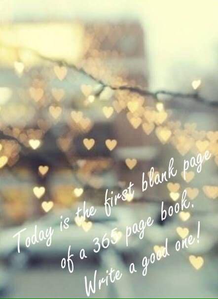 👌Happy New Year everyone!!!! 🎉 with love and best wishes from the Soirée de Luxe team 💞