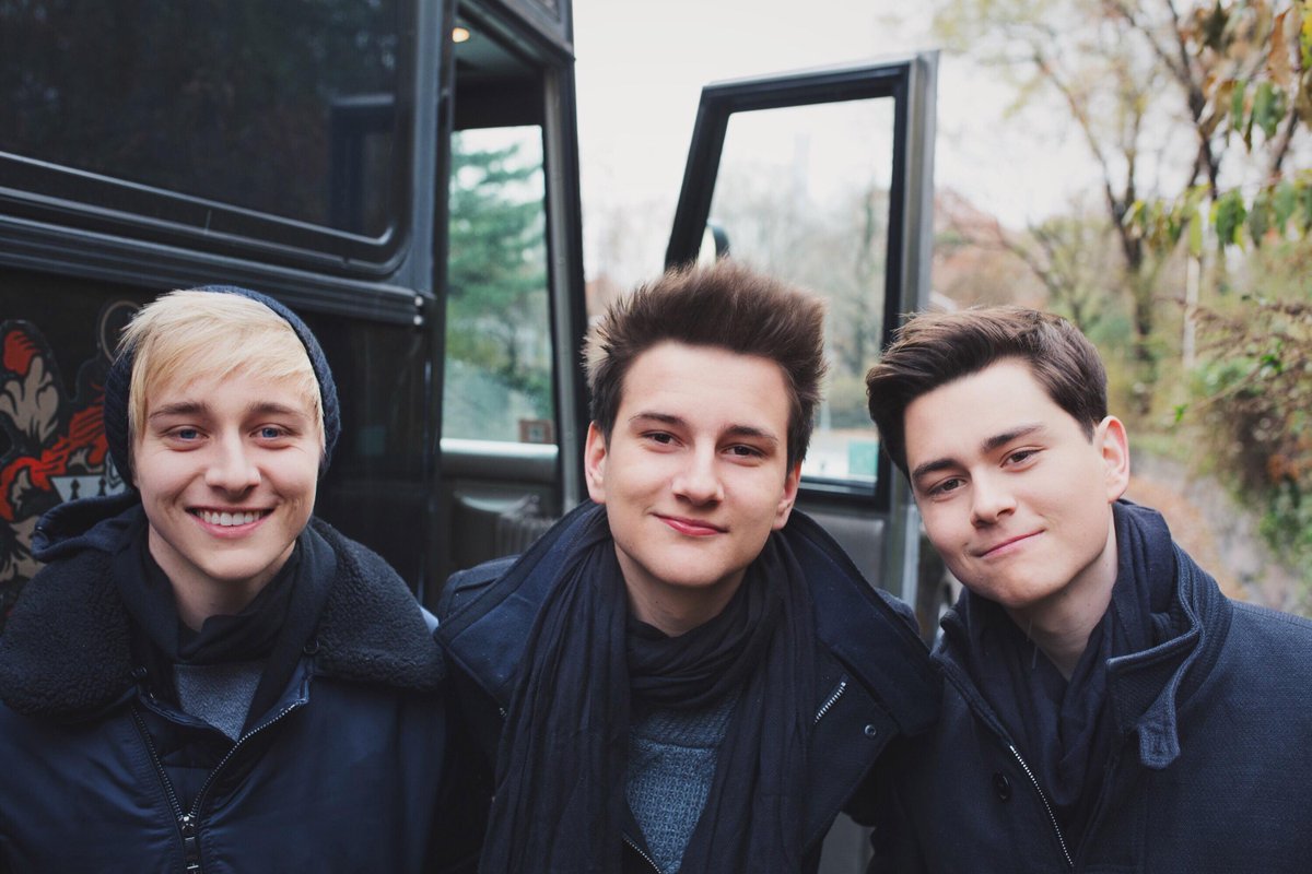 beforeyouexit's tweet photo. 2014 was one of the best years of our lives and we owe it all to you guys. You proved that there is no limit on… http://t.co/L30gvRPIMX