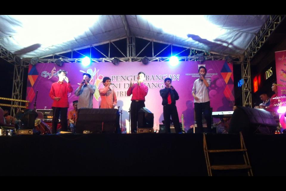 dimensiacapella's tweet photo. http://t.co/PVsgJ0aNoS
