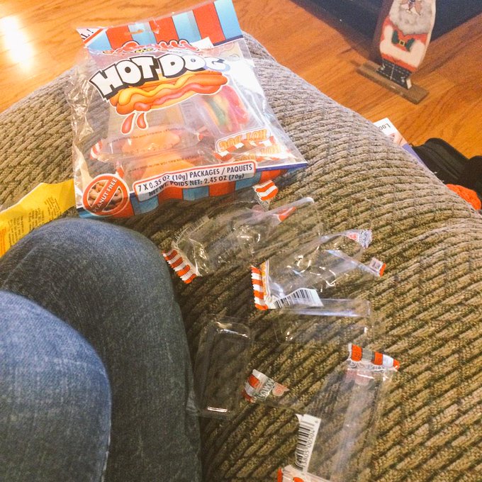 My crazy out of control night thus far. http://t.co/62teTQMNfX