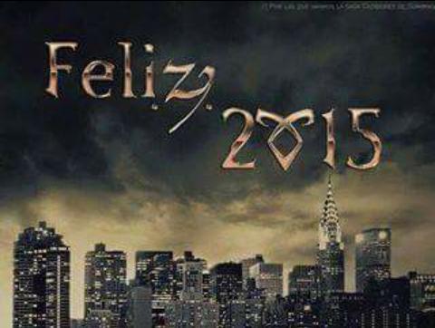 Bookaholic94's tweet photo. Feliz año Nephilims! http://t.co/YL1yVJrI8M