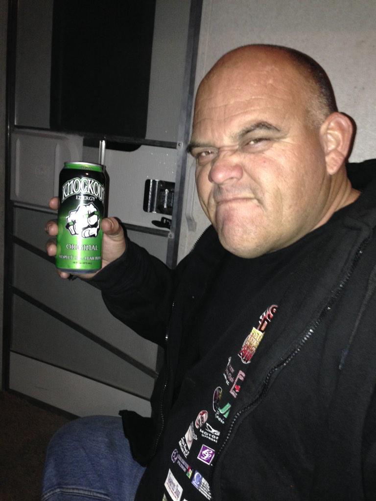 swazcarguy's tweet photo. #knockOutEnergy at #GordonsWell #YumaCounty #offroad 20miles away #AzHasmoreFun www.ccmotorsrv .com http://t.co/D0OvDvQpvj