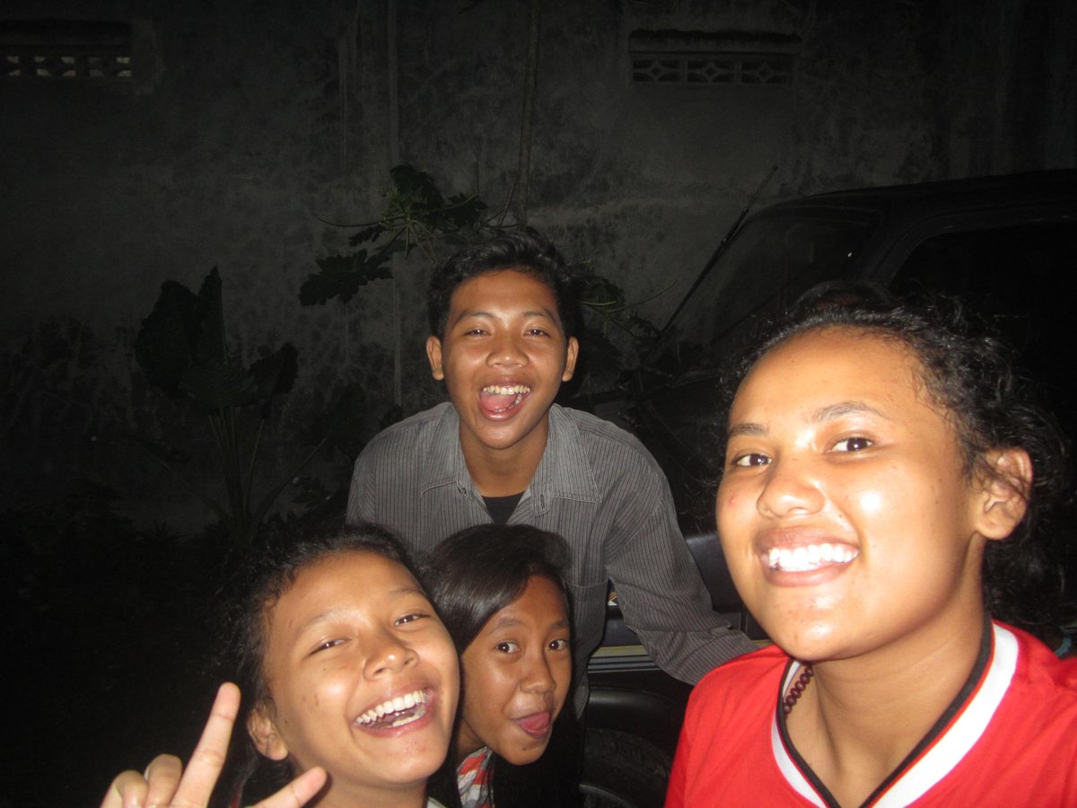 9ablaze015's tweet photo. #HappyNewYear http://t.co/6R3OJTl91V