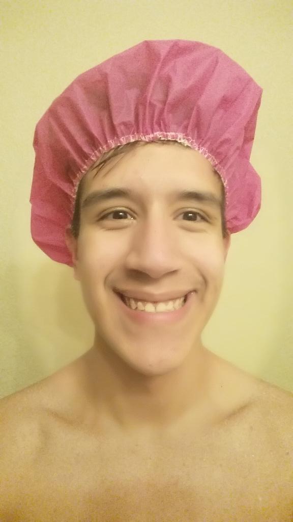 Chuntillo's tweet photo. #firstshowerof2015 #firstpostof2015 http://t.co/N326aqUPTp