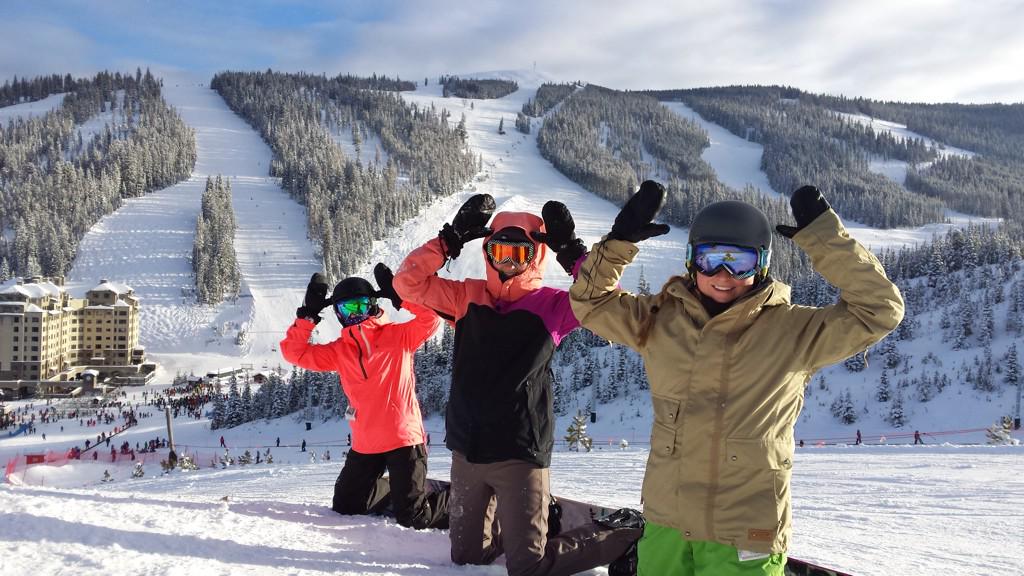 Charzar_1's tweet photo. Happy New Years from Big Sky! #Mooseheads #2015 http://t.co/zUPr17UeqA