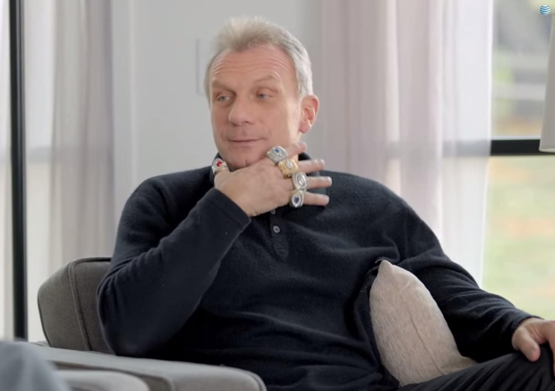 Bleacher Report on X VIDEO Joe Montana silences Heisman winners with his Super Bowl rings in this AT T ad http t 4WDqbFNdMg http t B4yrCf7JXA X