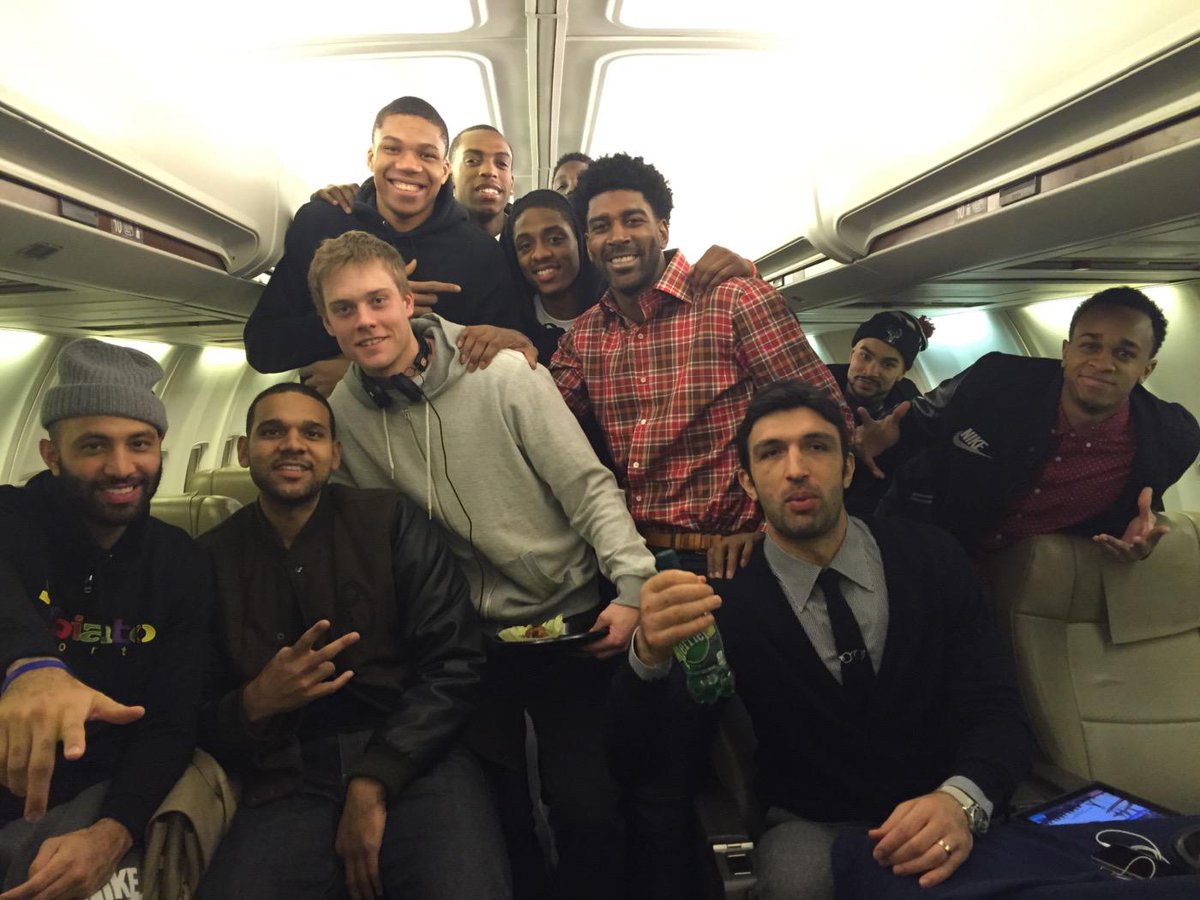 Khris22m's tweet image. Happy New Year from the squad!!!! #2015