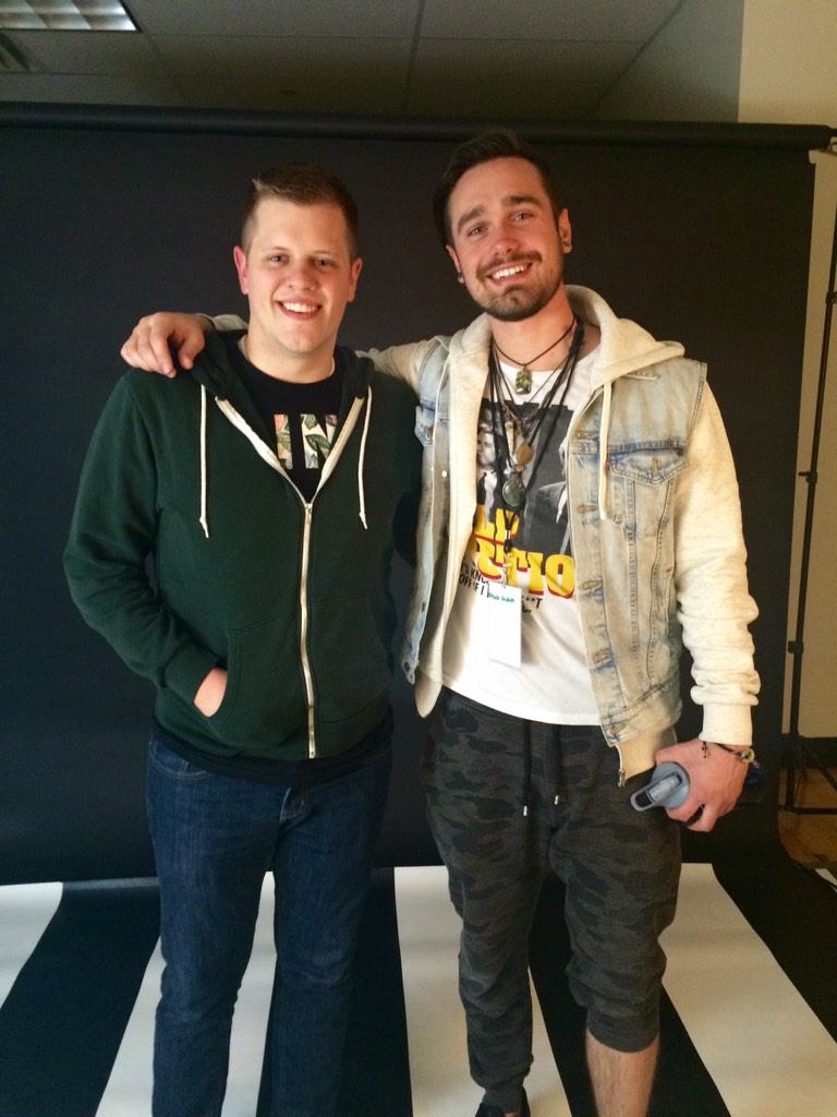 KolbyrolaF's tweet image. hangin at #NEWPHORIA2015 with @VanLadyLove so excited to see them play! #vanladylove