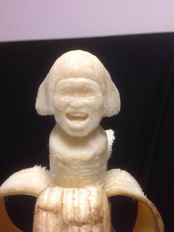 bokebokejad's tweet photo. ガキ使の浜田の顔面アートをバナナで http://t.co/FlQU49n7UK