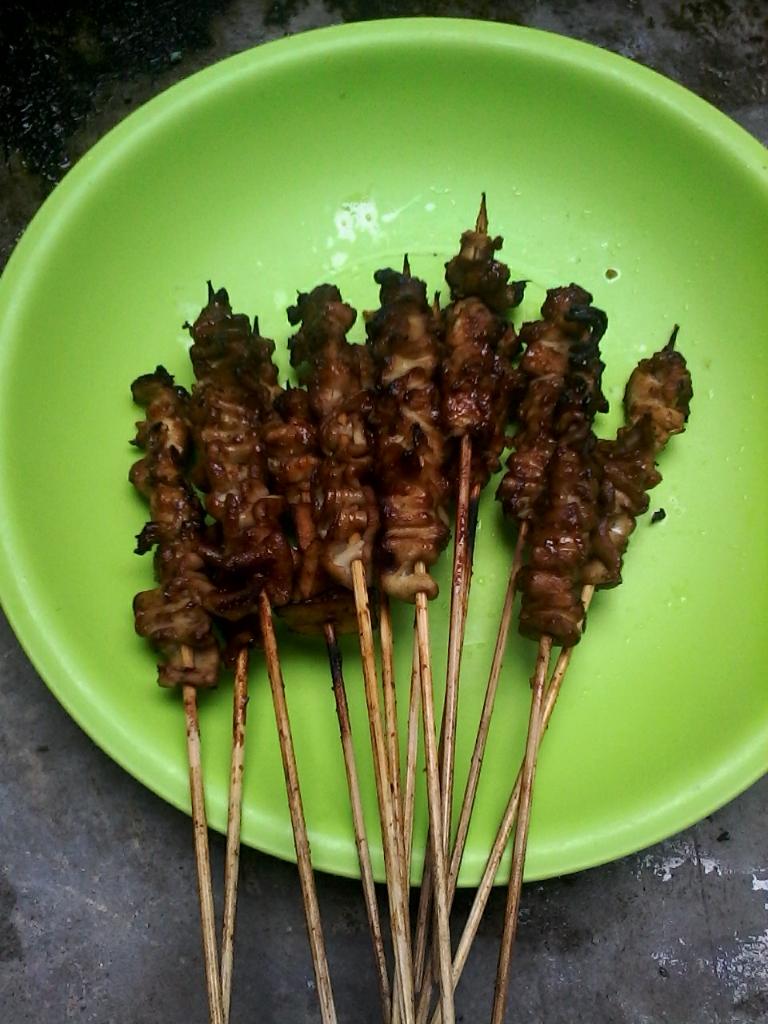 devyhistory's tweet photo. Menu di Awal tahun #withmybro&amp;sis #TamanSari http://t.co/eq7BcjbmNB