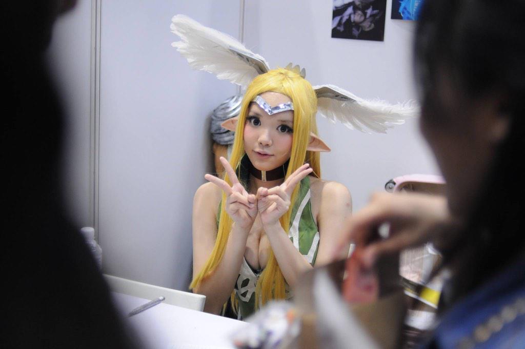 ying_tze's tweet photo. #comicfiesta2014 Photo by Fuminari 💗✨ #cosplay http://t.co/xoS558TxBi