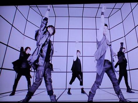 椎名 シングルとして発売されない新曲の異常なほどのダンスのクオリティの高さ まだ見ぬ世界へ P A R A D O X Zero G 嵐あるある Arashiansさんrt Http T Co V3b1serijq