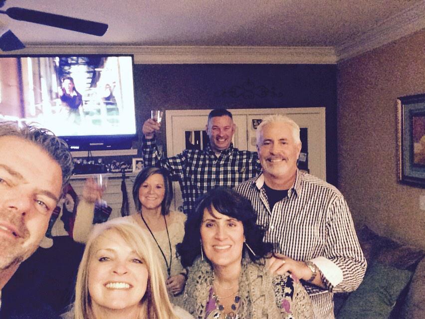 bigrikistyle's tweet photo. New yrswith the BFF"s Wishing all health, wealth,happiness for 2015. @FlyEaglesFly21 @Laciew1224 @dcw1228 @bconner116 http://t.co/1AvZTgTHQs