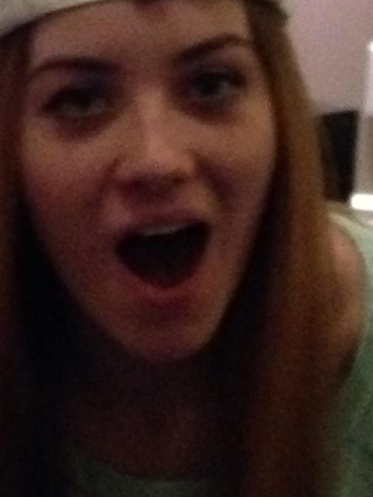 heathhhhhhhhh's tweet photo. HAPPY NEW YEAR FROM CAMERON TO ALLLLLLLLL http://t.co/Iu0yGqCzgw