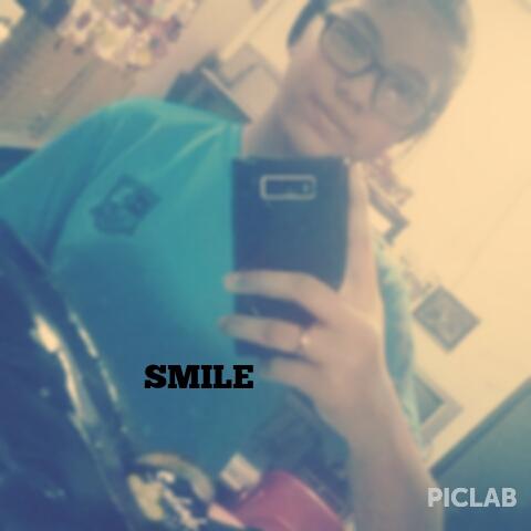 Happy New Year #2015 let the past gone &amp; just look forward to a new day &amp; life .#2015