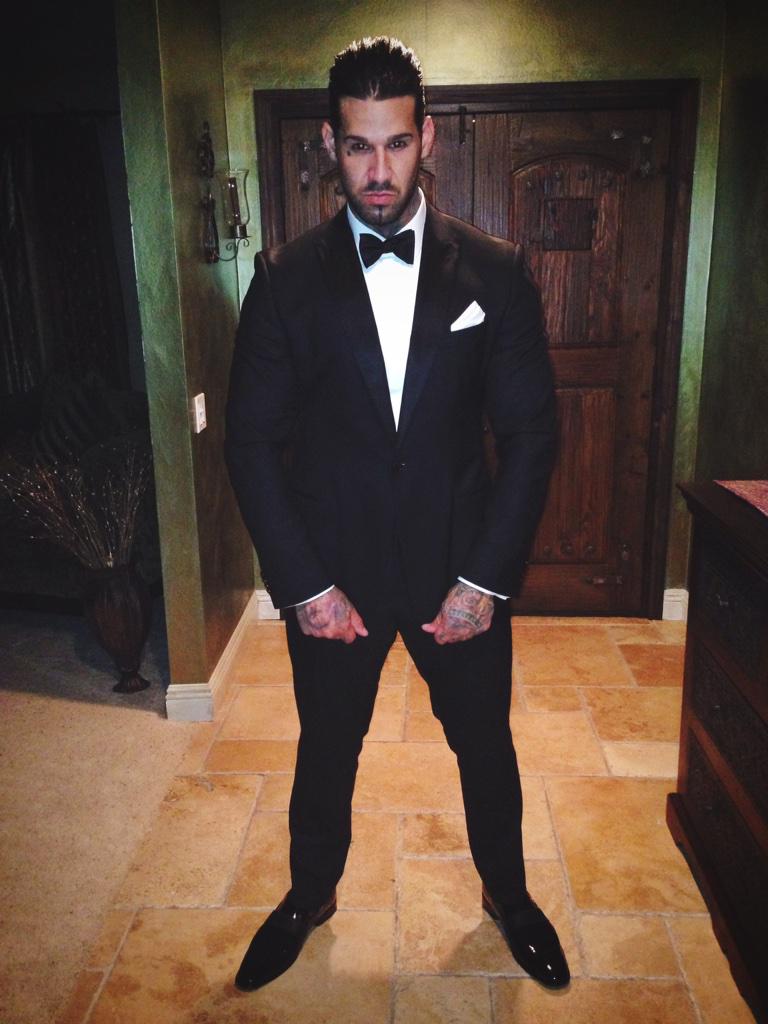 Giotraining's tweet photo. @Playboy Mansion Bound...
@Jaclyn_Swedberg π°#TattooedAndSuited #ItalianMade #AllForeign #Dapper #Nye #GioKnows http://t.co/qPR629fkeG