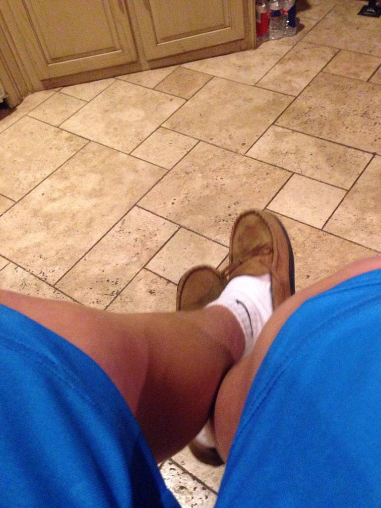 MarcusGordon11's tweet photo. My New Years consisted of... #boringness http://t.co/8MnZ3gtekw