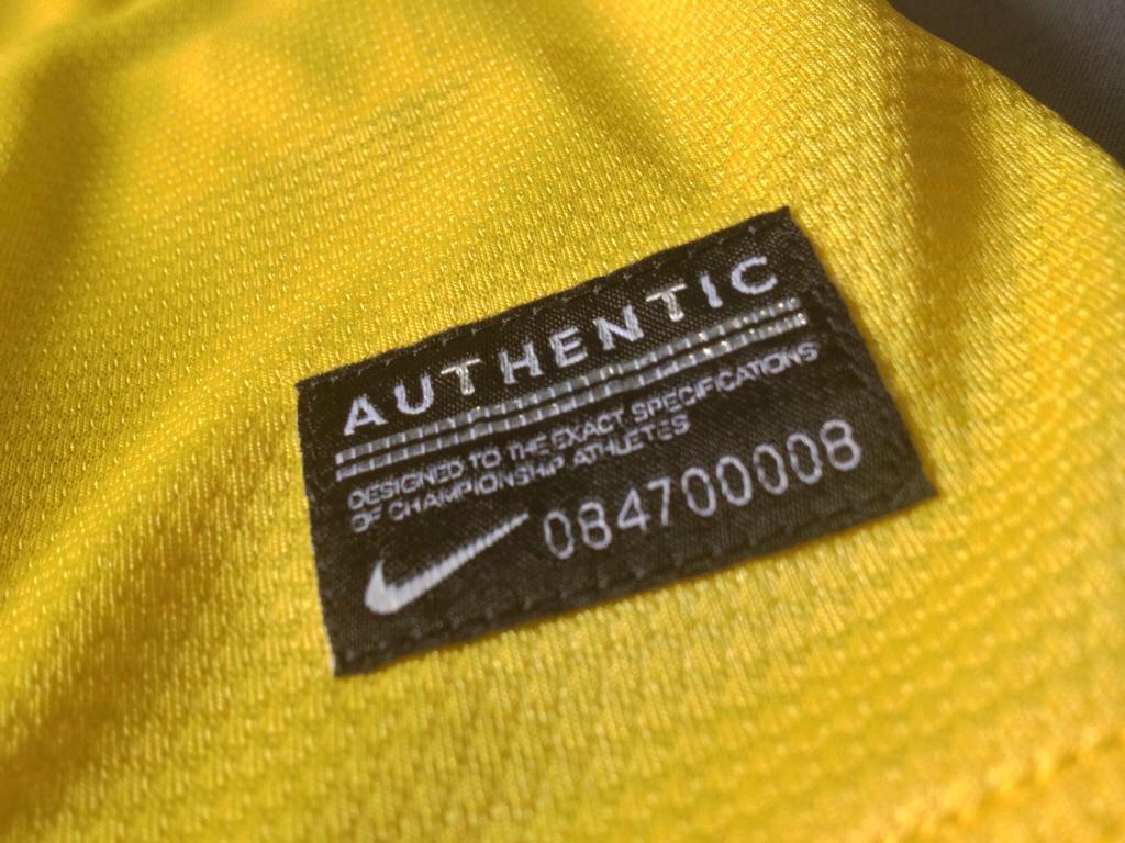 STOCK TERAKHIR
Arsenal 2013/14 Away
size XLB setara S asia
BNWT
Rp 315.000
Order: cek bio
#Jersey4Sale