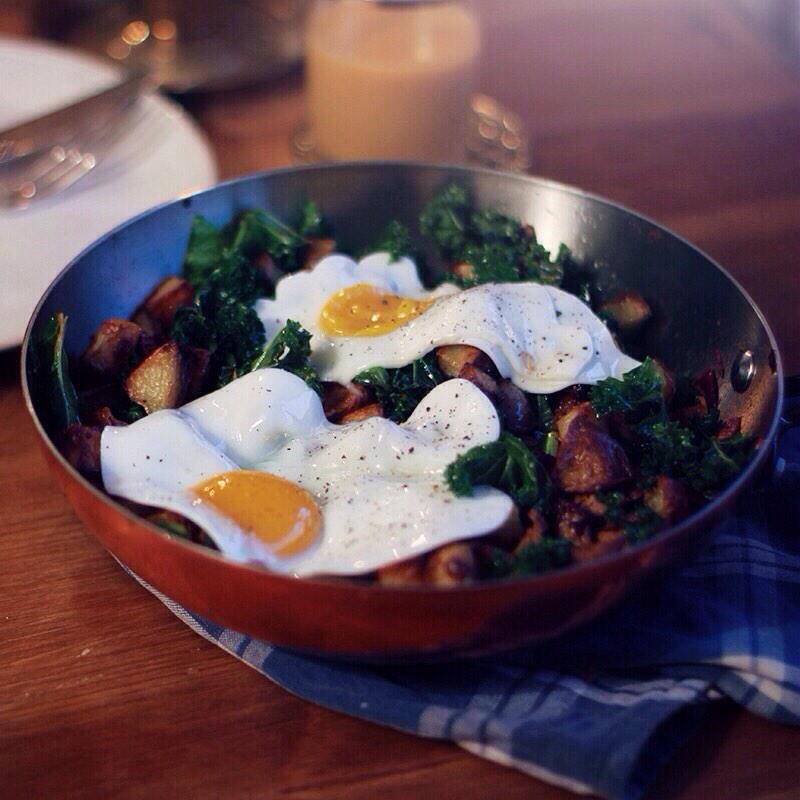 TheHamAndRat's tweet photo. Lords of the fry up make me human again! Thank you @bbcgoodfood #NYE2015 #NewYearsEve #breakfast #foodie #fryup http://t.co/NspyItfnhR